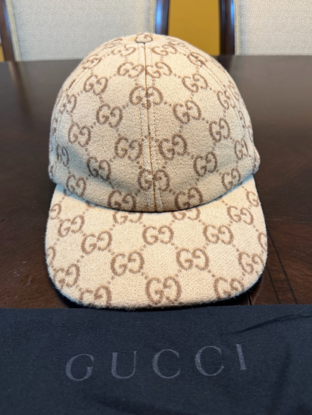 New Authentic Gucci GG Supreme Logo Wool Baseball Hat Tan Size L
